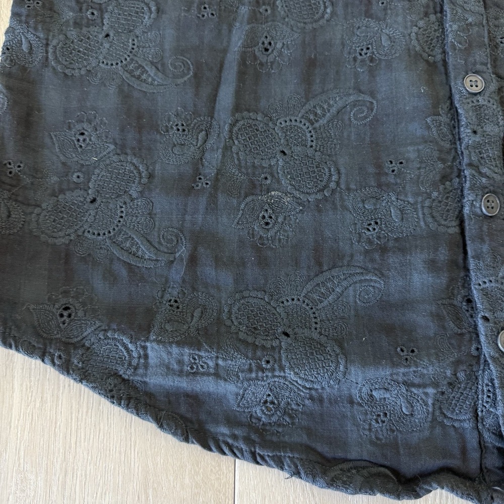 CP Shades Embroidered 100% Cotton Button Up Shirt Dark Blue Women's M USA Made - Picture 7 of 9